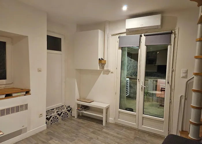 Maison De Village Meublee Avec Terrasse