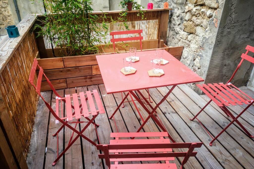 Holiday home Maison De Village Meublee Avec Terrasse Donzere
