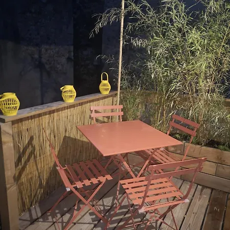 Maison De Village Meublee Avec Terrasse Donzere Room photo